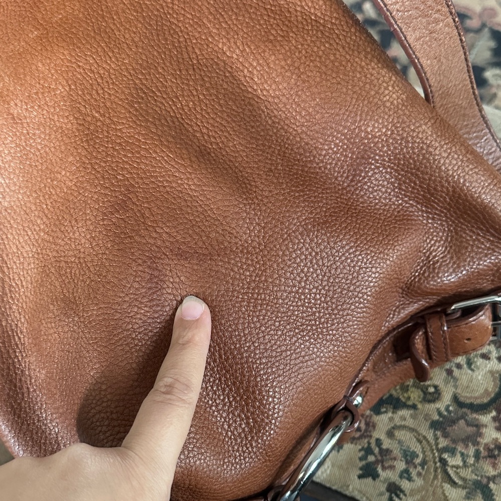 Banana Republic Leather hobo slouchy Shoulder Bag in Brown - Picture 6 of 14